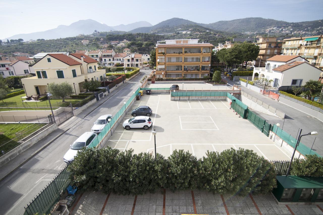 Residence Colibrì Family&Bike Loano Exterior foto